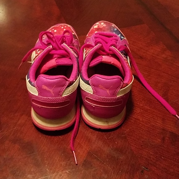 Girls Puma sneakers - Picture 5 of 5